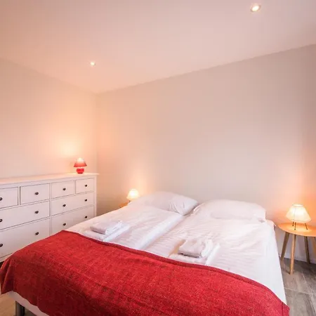 Independance Penthouse *